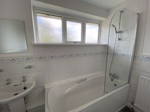 Bathroom - click for photo gallery